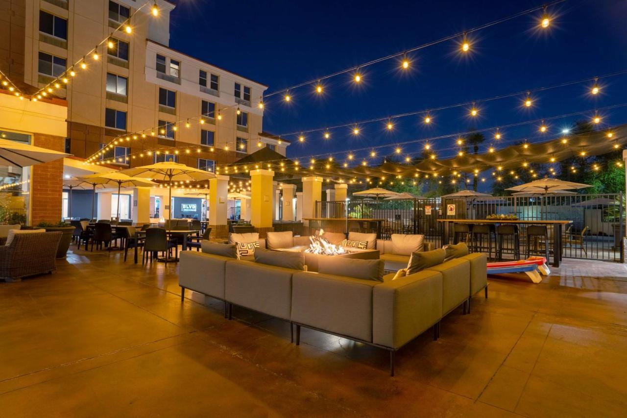 Hilton Garden Inn Scottsdale Old Town Buitenkant foto