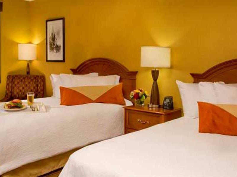 Hilton Garden Inn Scottsdale Old Town Buitenkant foto